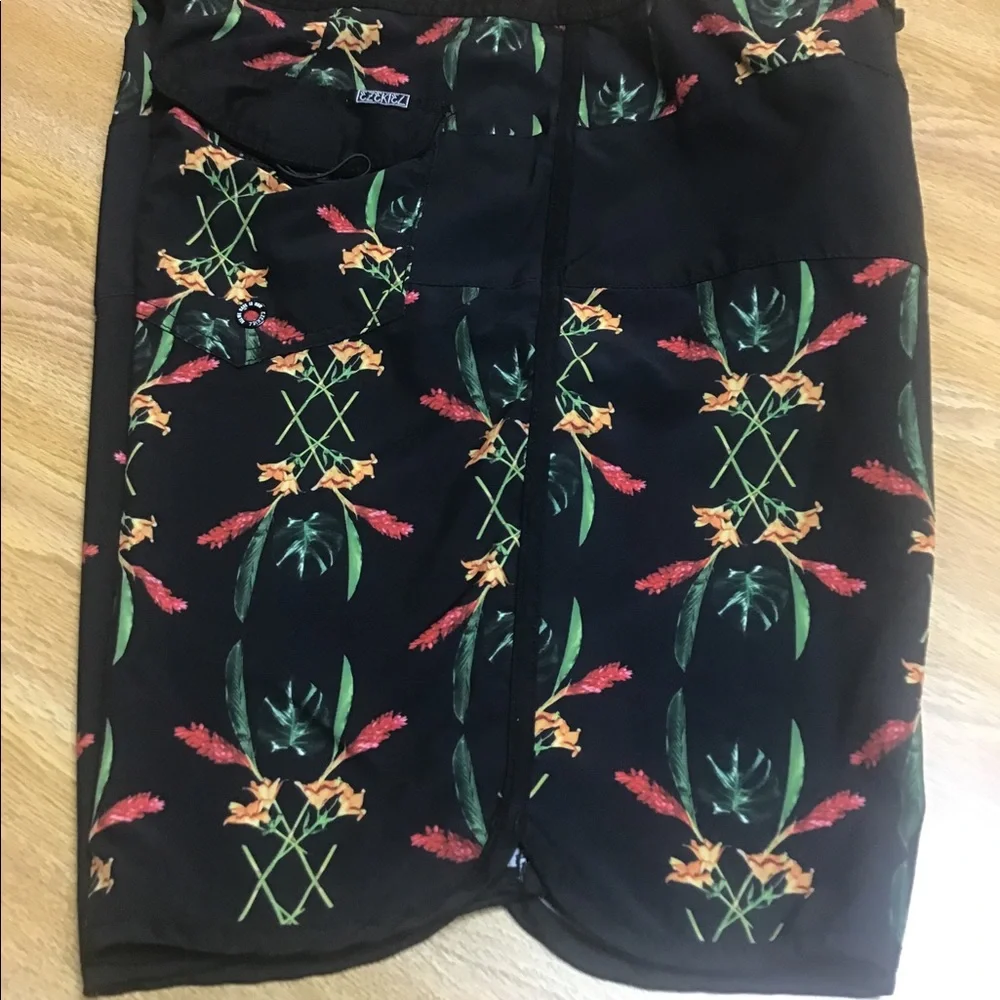 Ezekiel board shirt